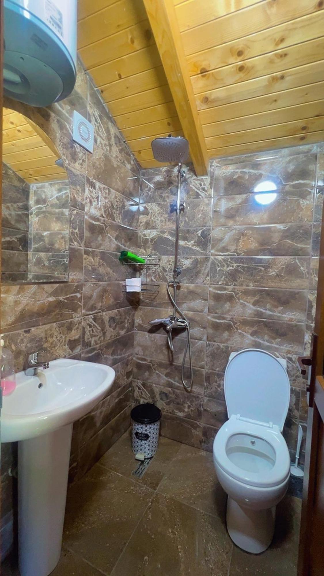 Krojet E Rrogamit Valbone Ngoại thất bức ảnh
